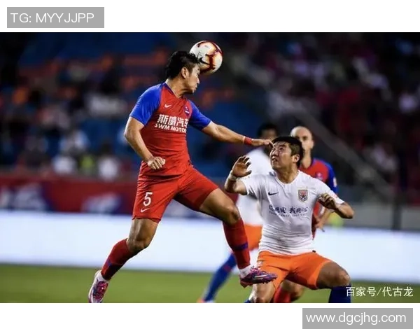 成都篮球队灵活性引发热议球迷对战术调整与球员表现的看法分析 成都篮球队灵活性引发热议球迷对战术调整与球员表现的看法分析